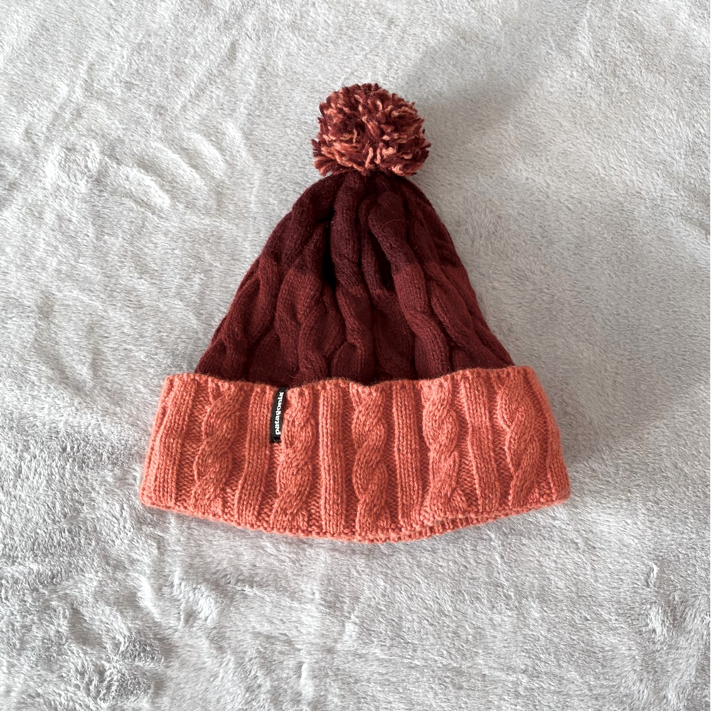 Patagonia women’s Pom wool blend beanie